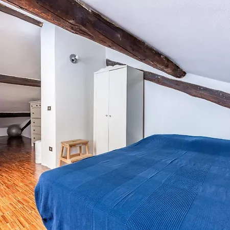Porta Ticinese Colorful Apartment! * Milano