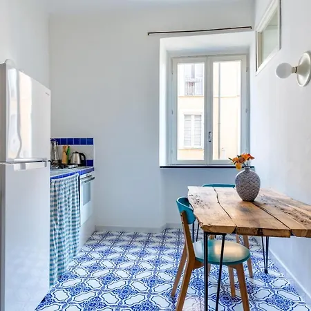 公寓 Porta Ticinese Colorful Apartment! 米兰